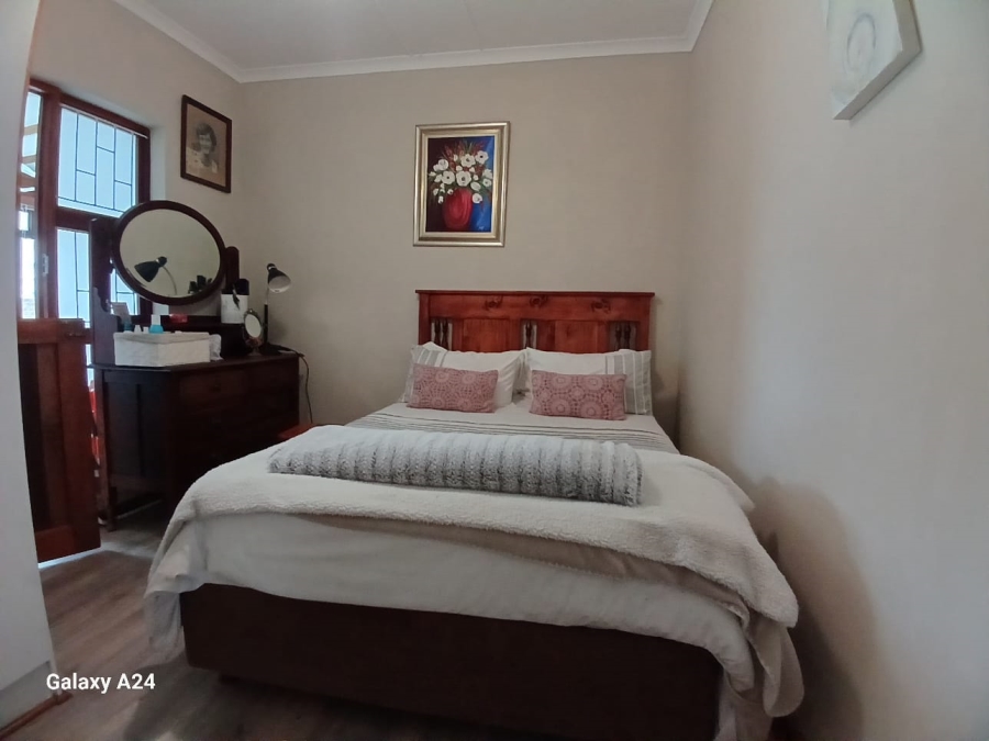 5 Bedroom Property for Sale in Beacon Bay Eastern Cape